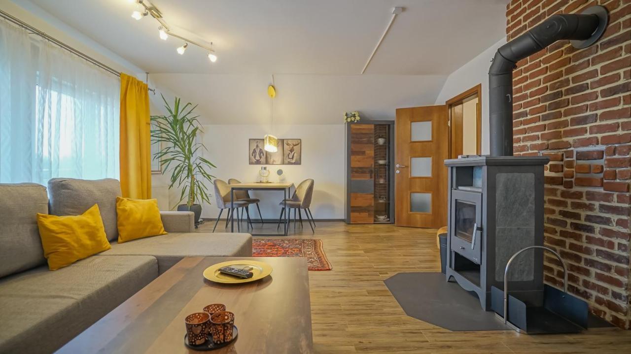 Vilux With Indoor Private Parking Apartment Brașov Exterior foto